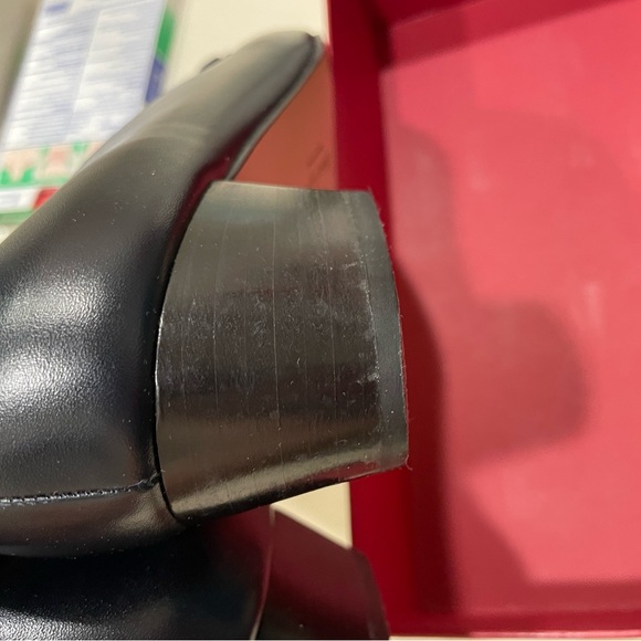 Ferragamo
Vara bow pumps - Picture 10 of 12